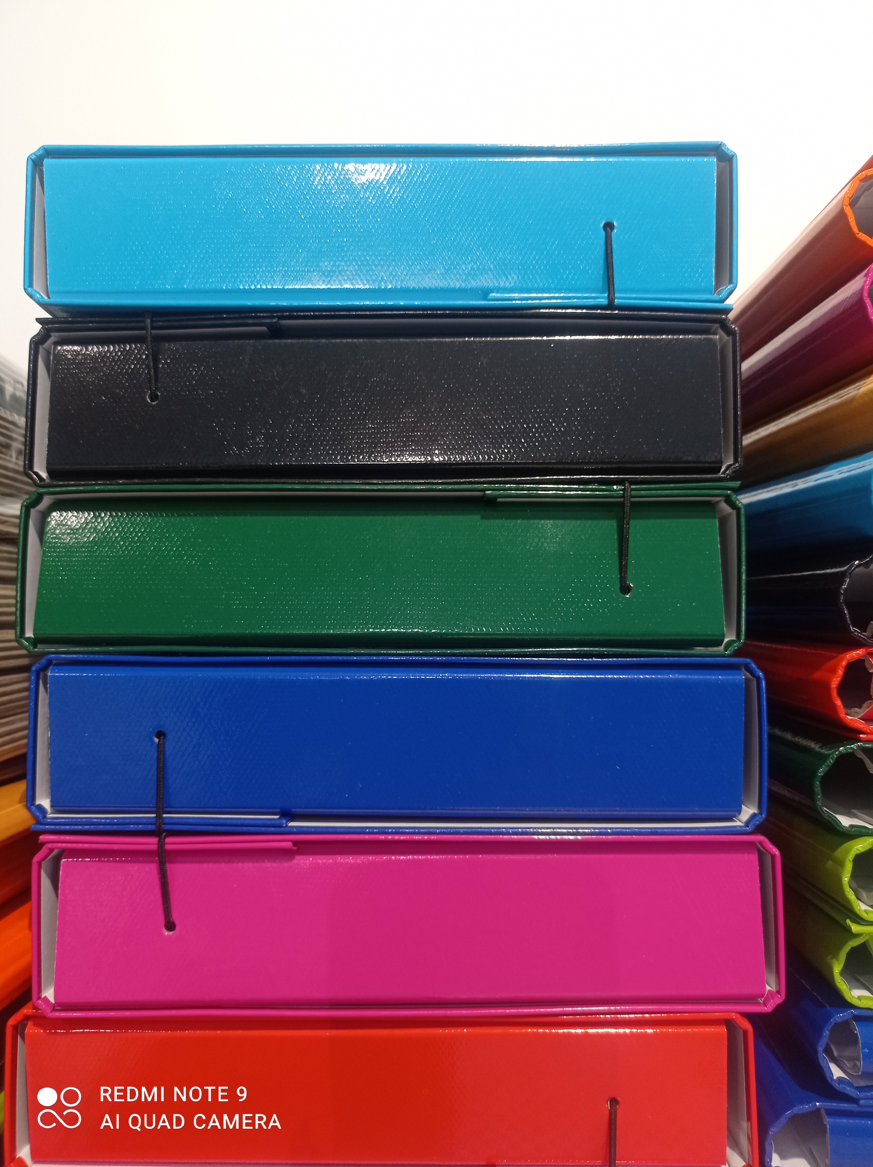 TECZKA SKRZYDŁOWA Z GUMKĄ 5CM box